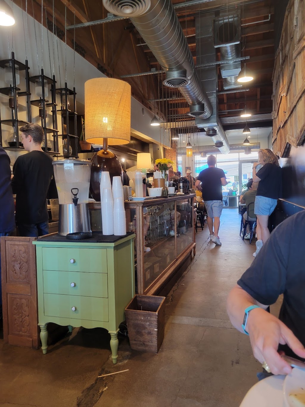 Vovomeena | 1515 N 7th Ave UNIT 170, Phoenix, AZ 85007, USA | Phone: (602) 252-2541