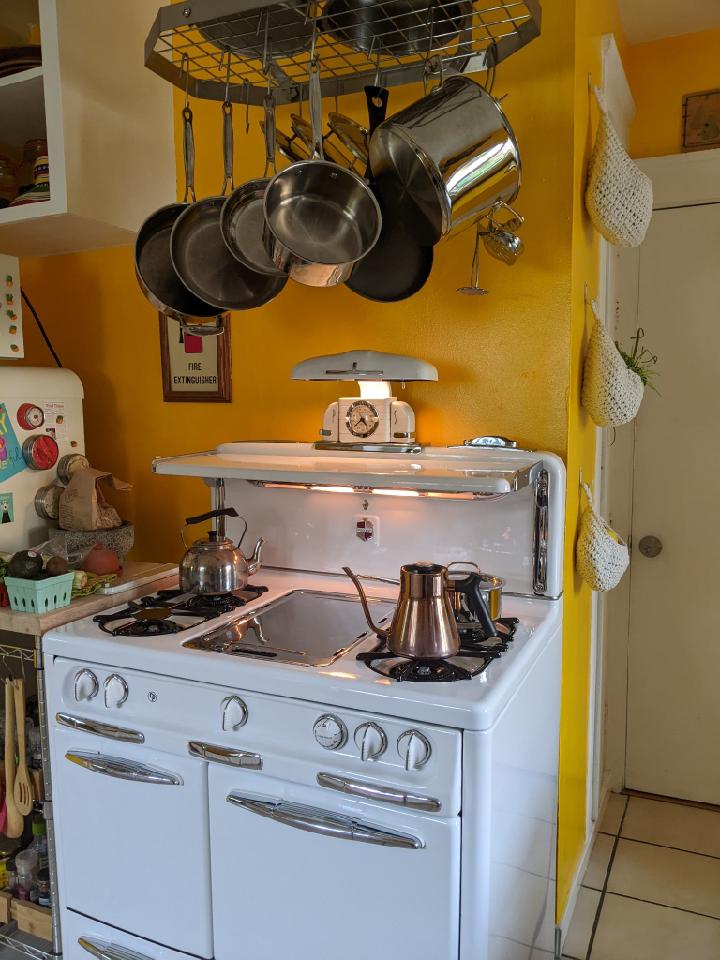 Apple Stoves | 2509 Myrtle St, Oakland, CA 94607, USA | Phone: (510) 420-8096