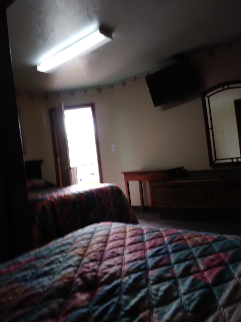 Budget Motel | 1315 S S Broadway, Wichita, KS 67211, USA | Phone: (316) 267-6429