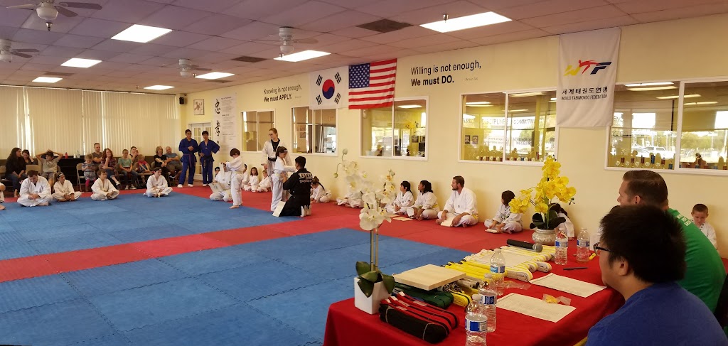 Fresno Black Belt Center / Taekwondo | 5686 E Kings Canyon Rd, Fresno, CA 93727, USA | Phone: (559) 252-1311