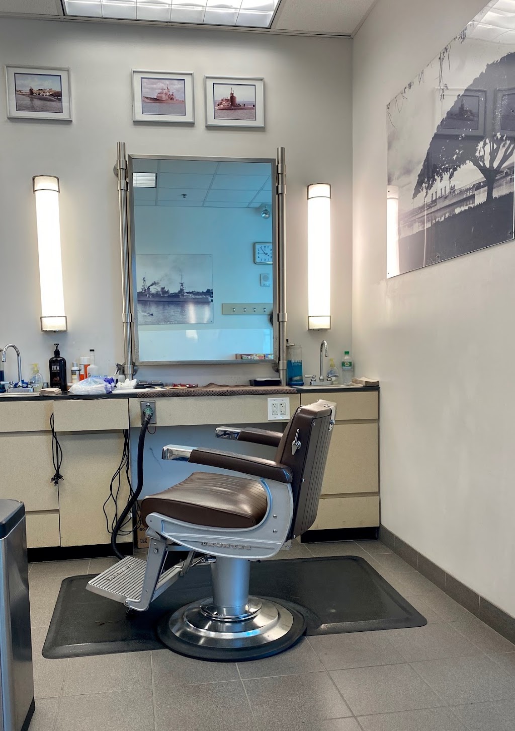 Fleet NEX Barber Shop | 810 Willamette St, Pearl Harbor, HI 96860, USA | Phone: (808) 423-3395