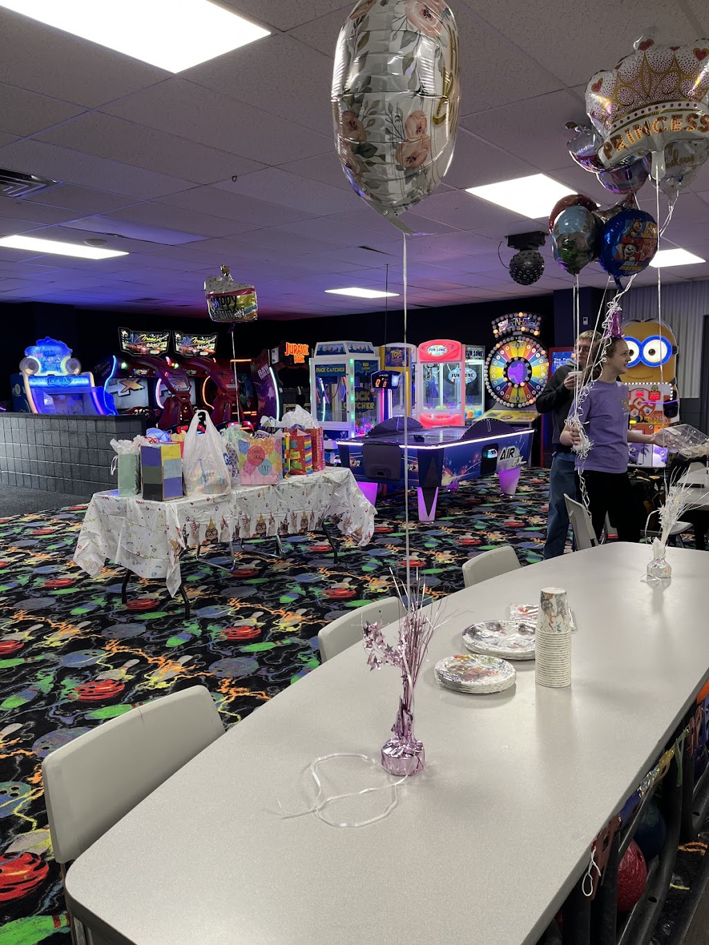 Grove City Bowl-O-Drome | 540 E Main St Ext, Grove City, PA 16127, USA | Phone: (724) 458-6840