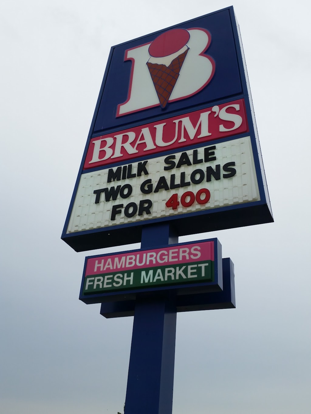 Braums Ice Cream & Dairy Store | 2807 N Main St, Hutchinson, KS 67502, USA | Phone: (620) 663-5000