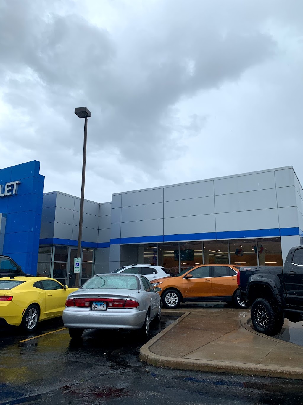 The Chevrolet Exchange | 1 Sherwood Terrace, Lake Bluff, IL 60044, USA | Phone: (847) 615-1111