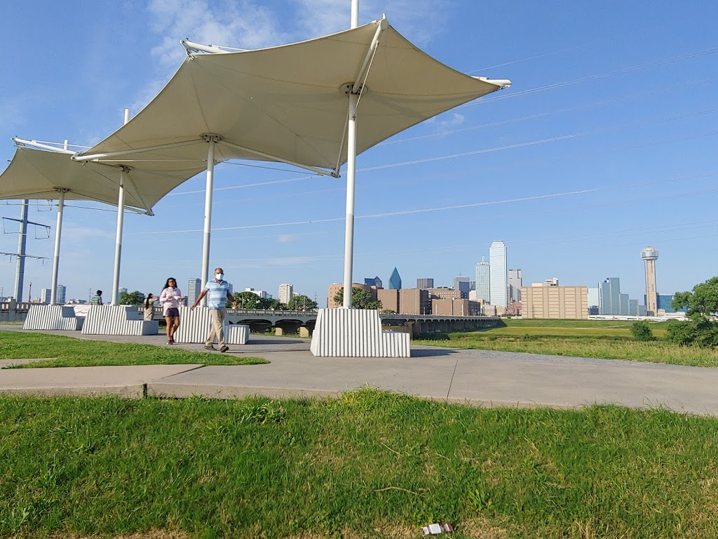 Trinity Overlook Park | 110 W Commerce St, Dallas, TX 75205, USA | Phone: (214) 671-9500