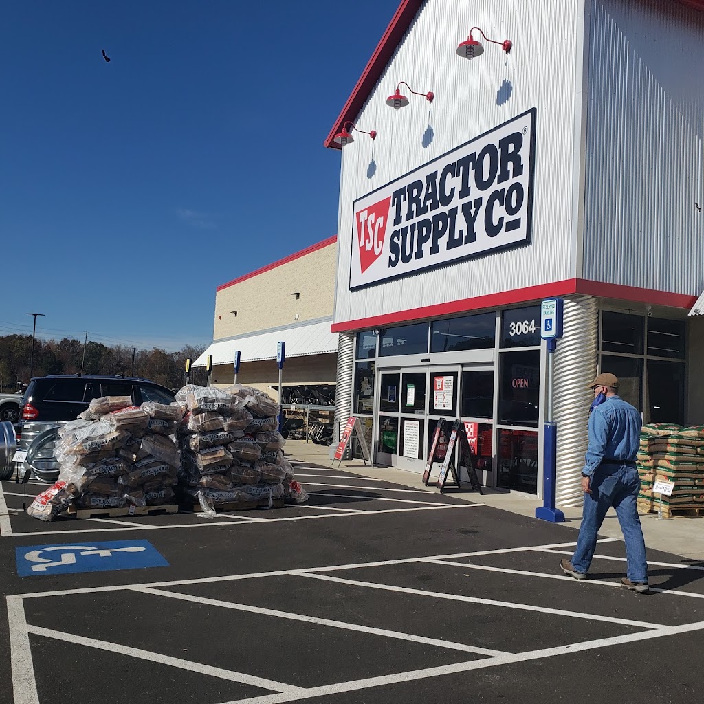 Tractor Supply Co. | 3064 Cobb Pkwy NW, Kennesaw, GA 30152, USA | Phone: (770) 917-9759