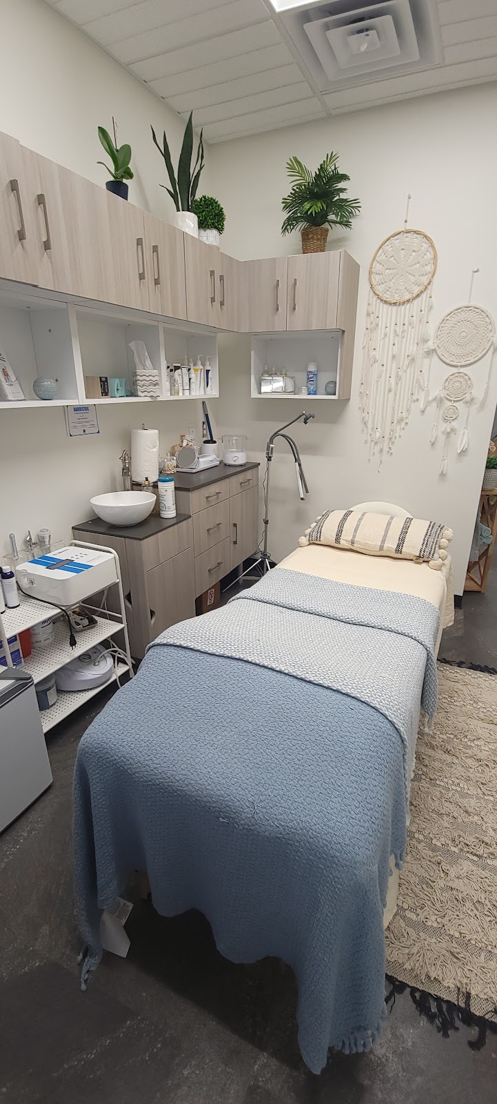 Solo Esthetics and Skin Spa | 19945 Riverside Cmns Plz Unit 150 , Studio #7, Ashburn, VA 20147, USA | Phone: (301) 676-9529