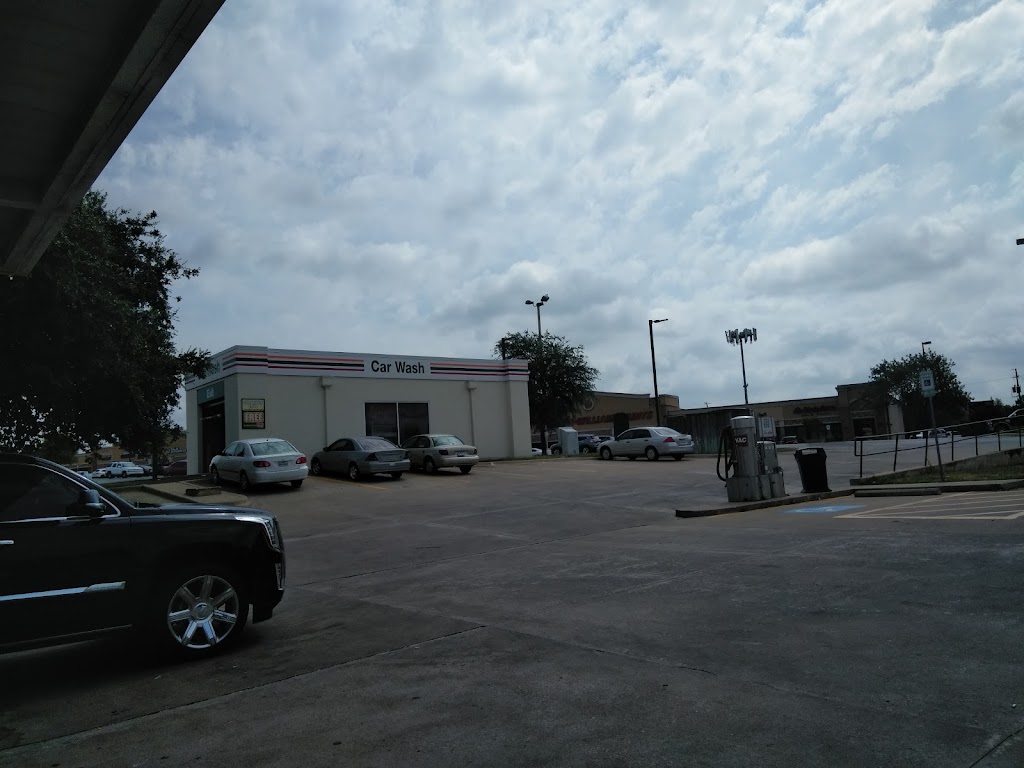 Exxon | 8302 Abrams Rd, Dallas, TX 75243, USA | Phone: (214) 349-0634