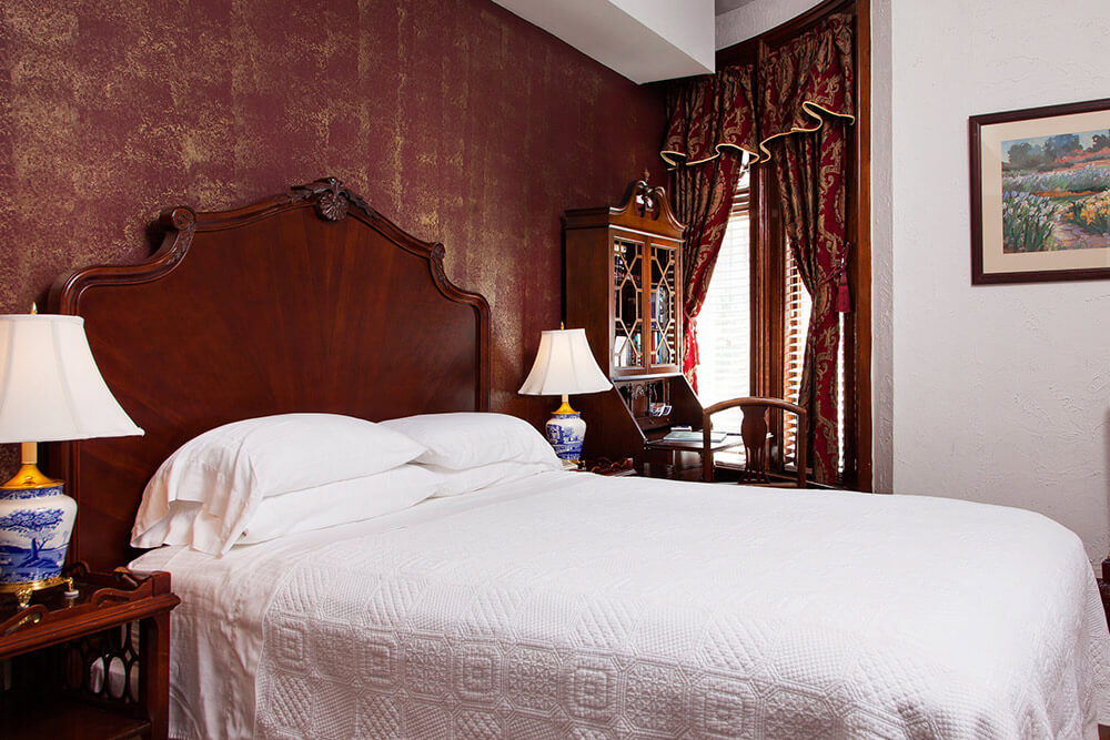 American Guest House | 2005 Columbia Rd NW, Washington, DC 20009, USA | Phone: (202) 588-1180