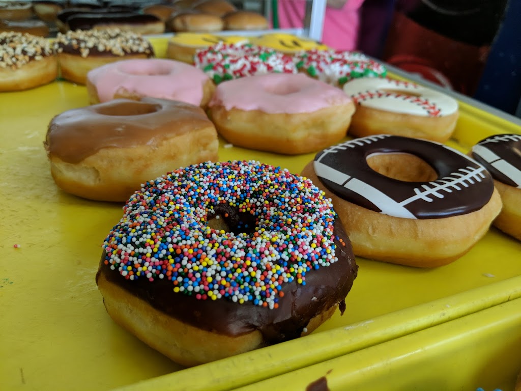 Young Donuts | 1601 S 9th St #600, Midlothian, TX 76065, USA | Phone: (972) 775-5188