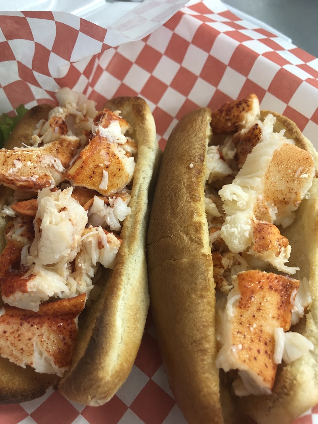 Brooklyn's Lobster Shack in 1 Dolly Ave, PA 15644, USA