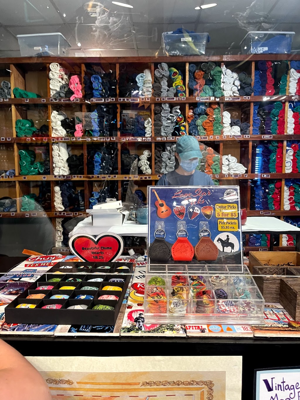 Oasis Gift Shop | 6550 Comanche Trail, Austin, TX 78732, USA | Phone: (512) 266-0109