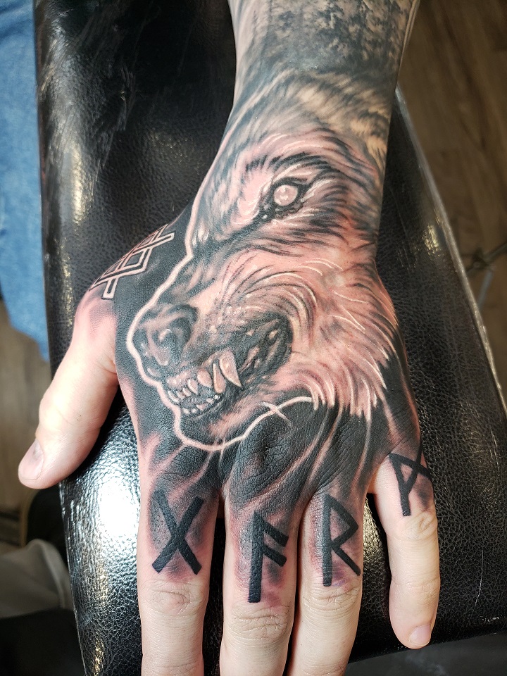 Black Armor Tattoo | 902 Presque Isle Dr, Pittsburgh, PA 15239, USA | Phone: (412) 704-7724