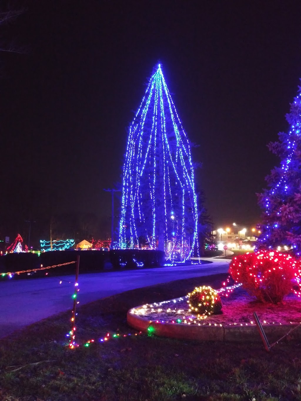 Whispering Christmas at Fort St Clair | Fort St Clair, 135 Camden Rd, Eaton, OH 45320, USA | Phone: (937) 456-4125