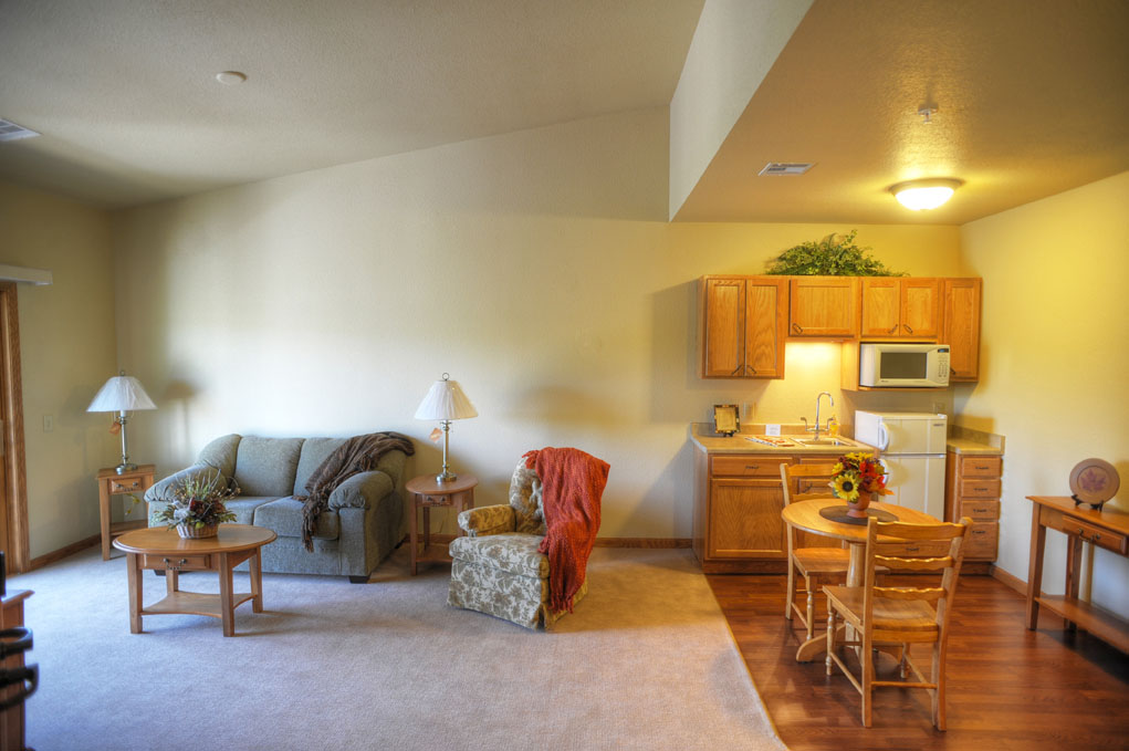 Glarner Lodge Assisted Living | 900 Glarner Drive, New Glarus, WI 53574, USA | Phone: (608) 527-4491