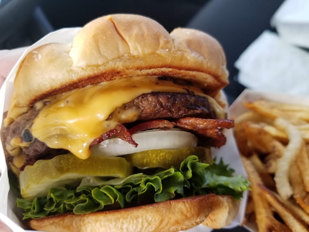 The Stand Arcadia Burger Shoppe | 3538 E Indian School Rd, Phoenix, AZ 85018, USA | Phone: (602) 314-5259