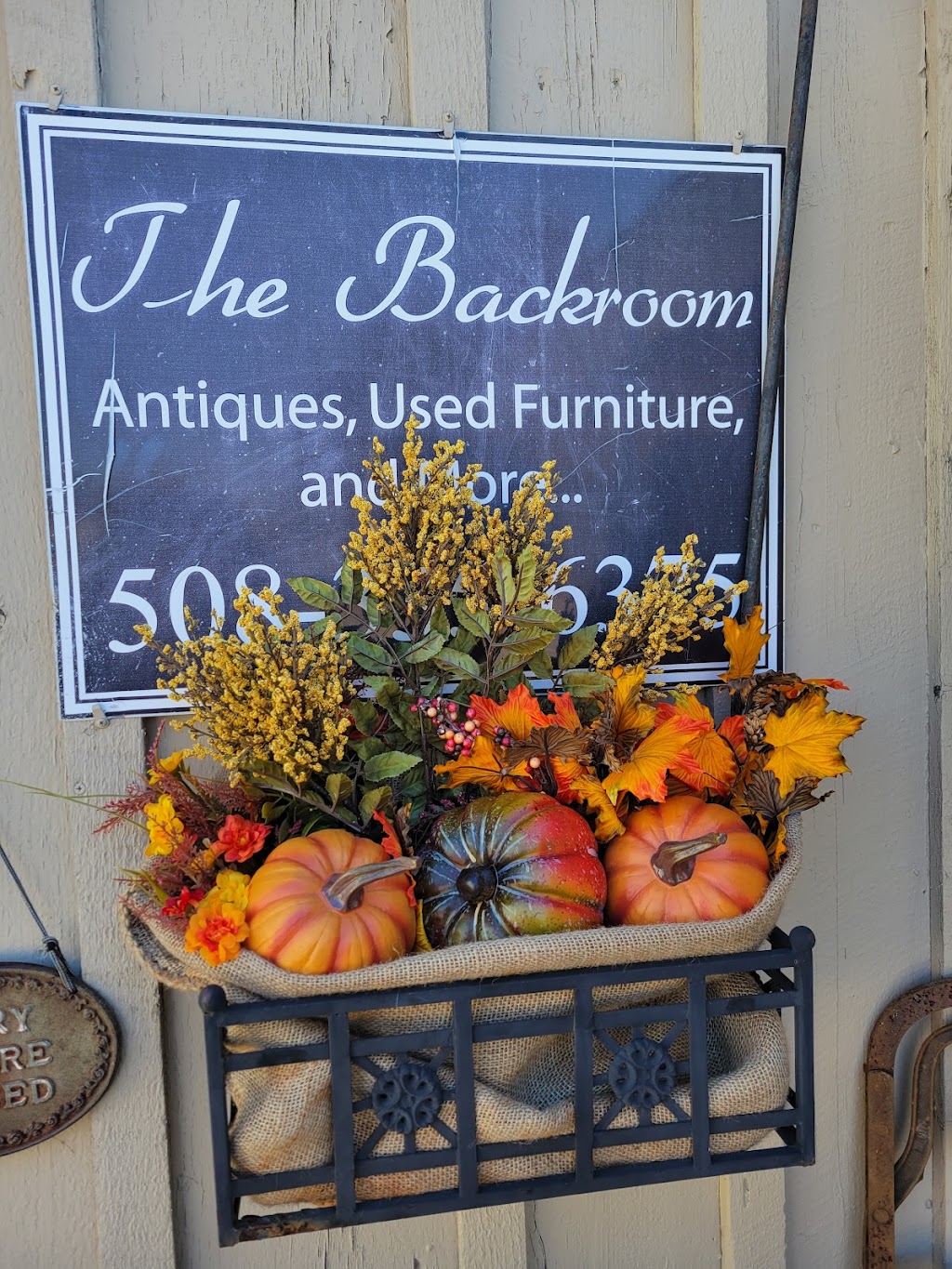 The Backroom Antiques | 655 Farm Rd, Marlborough, MA 01752, USA | Phone: (508) 481-0749