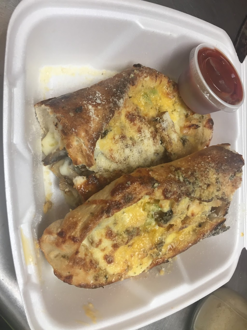 Hollywood Pizza & Subs | 123 S Main St, Broadway, NC 27505, USA | Phone: (919) 258-0582