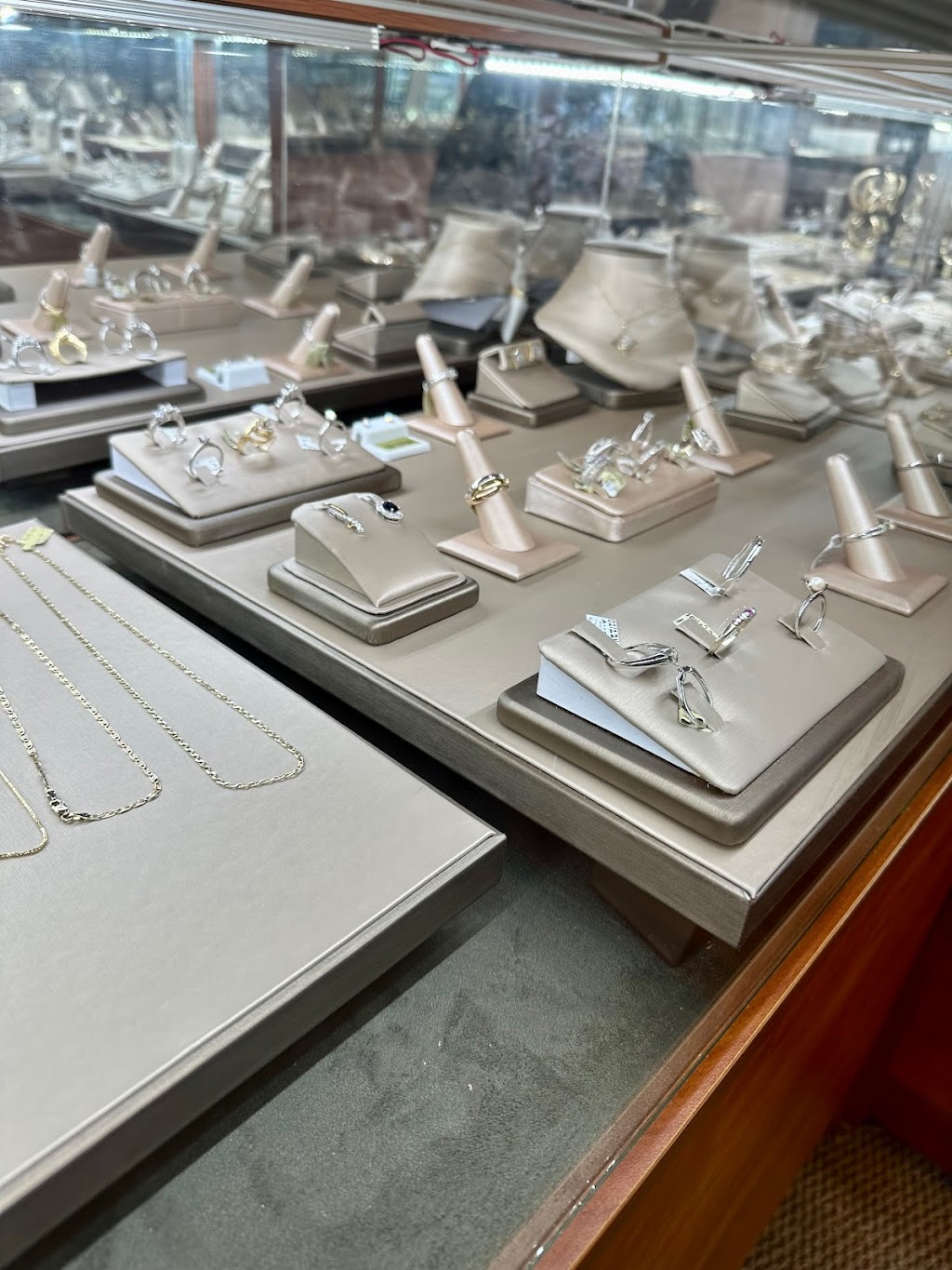 Redlands jewelry and repair | 702 W Colton Ave, Redlands, CA 92374, USA | Phone: (909) 735-5062