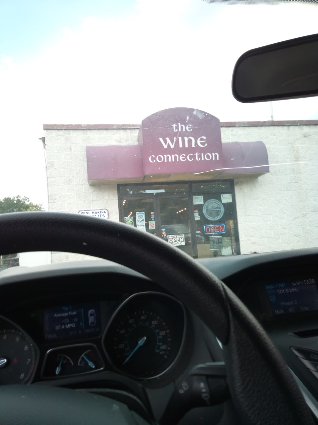 Wine Connection | 350 OH-14, Columbiana, OH 44408, USA | Phone: (330) 482-9069