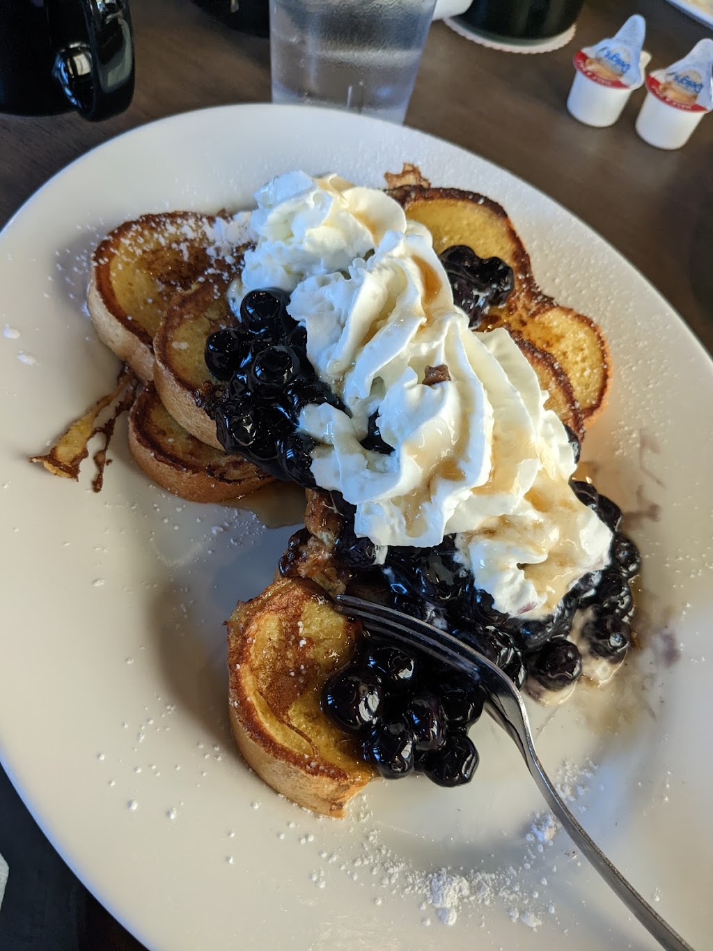 Wally Waffle | 100 North Ave, Tallmadge, OH 44278, USA | Phone: (330) 633-7400