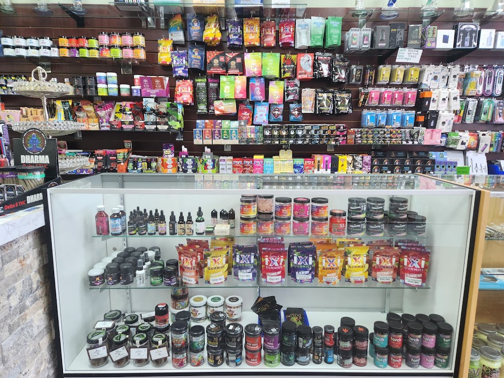 Vape Town Forney tx | 325 Marketplace Blvd #190, Forney, TX 75126, USA | Phone: (972) 357-7575