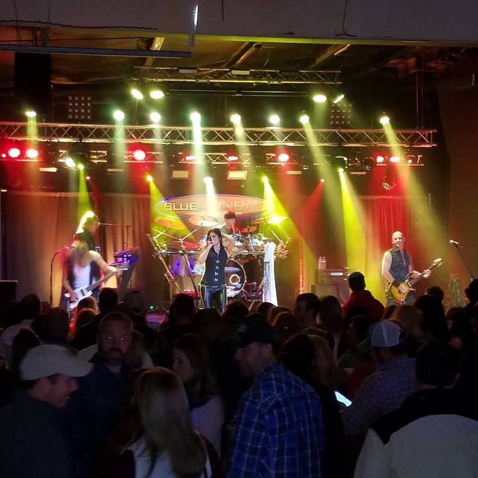 The Pontoon Stage at Apps & Taps | 155 Pinnacle Ln suite c, Mooresville, NC 28117, USA | Phone: (704) 677-7648