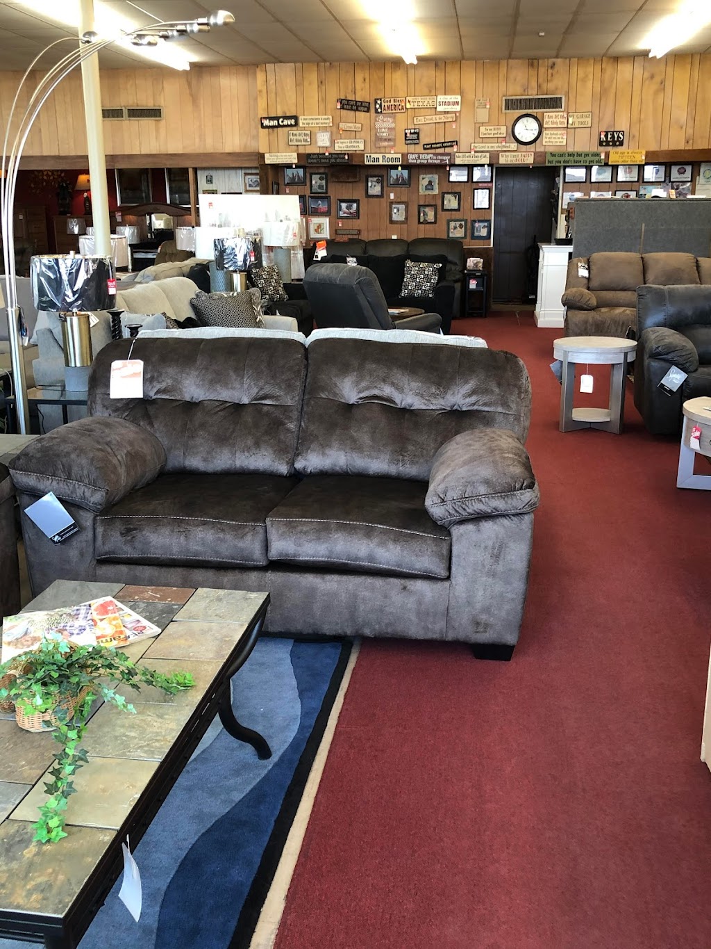 Janesville Comfort Shoppe | 2506 Center Ave, Janesville, WI 53546, USA | Phone: (608) 743-2126