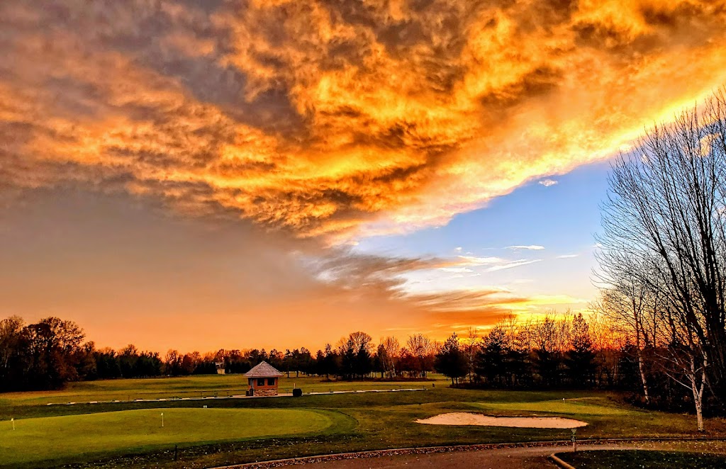The Refuge Golf Club | 21250 Yellow Pine St NW, Oak Grove, MN 55011, USA | Phone: (763) 753-8383