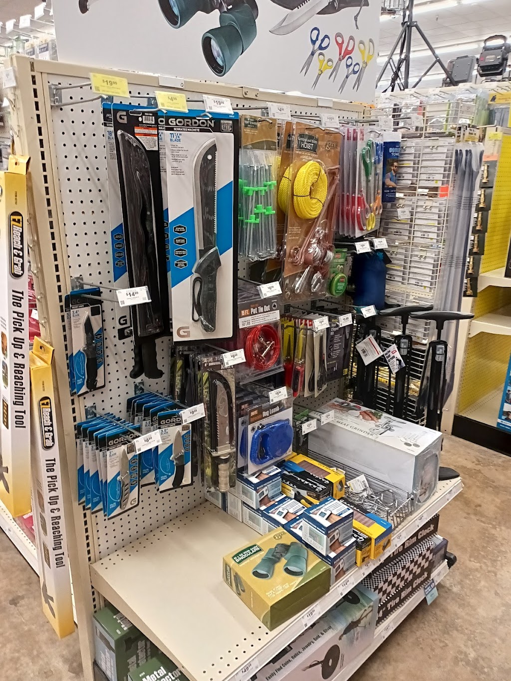 Harbor Freight Tools | 1000 US-190 BUS STE 41, Covington, LA 70433, USA | Phone: (985) 898-3496