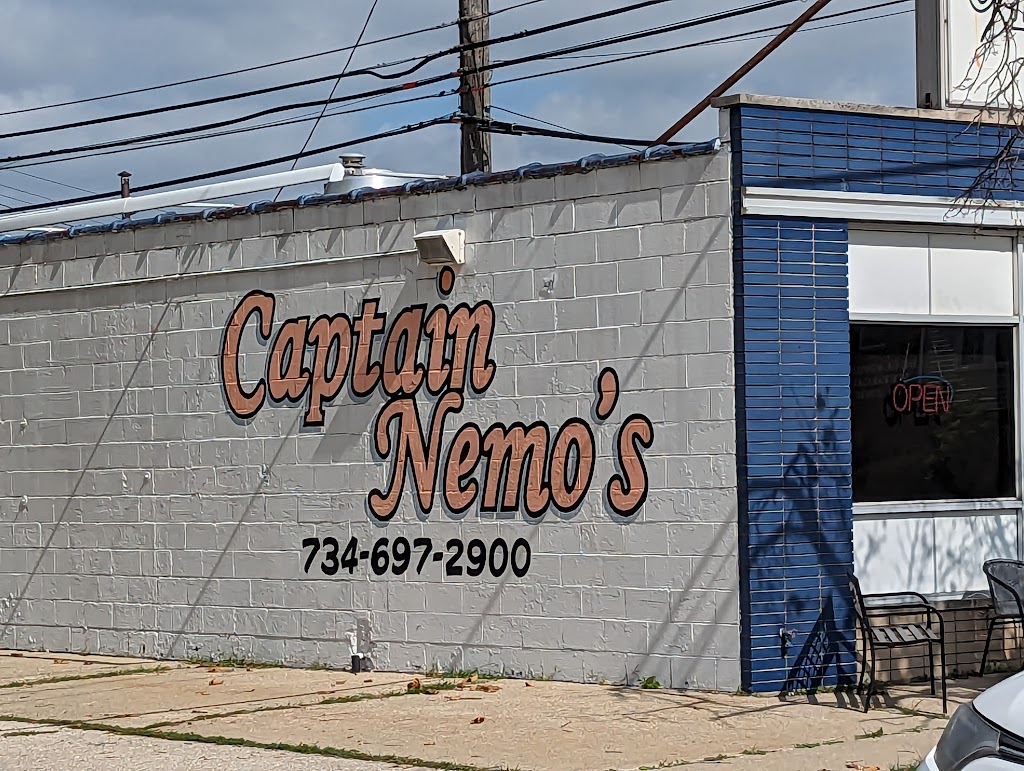 Captain Nemos Submarine | 144 3rd St, Belleville, MI 48111, USA | Phone: (734) 697-2900