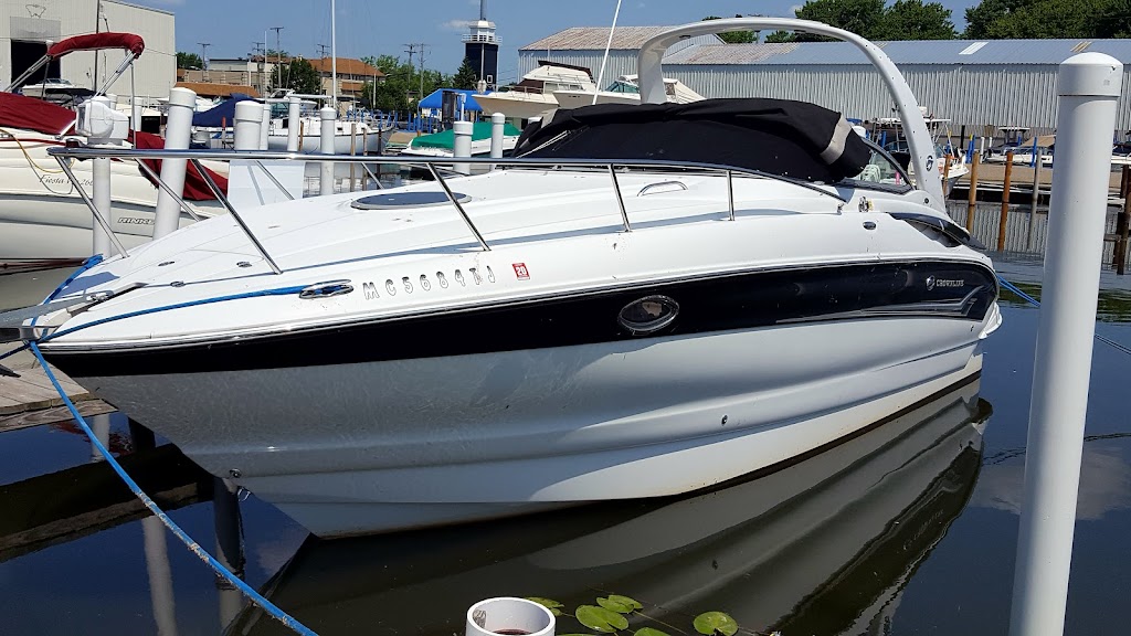 Platinum Yacht Sales | 24600 Jefferson Ave, St Clair Shores, MI 48080, USA | Phone: (586) 445-0100