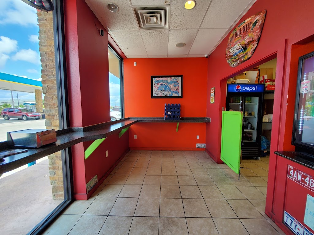 DoubleDaves Pizzaworks | 625 Chris Kelley Blvd Suite B, Hutto, TX 78634, USA | Phone: (512) 642-3959