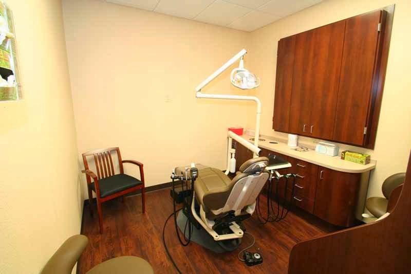 Hayes General & Cosmetic Dentistry | 717 N Holland Rd, Mansfield, TX 76063, USA | Phone: (682) 518-5003