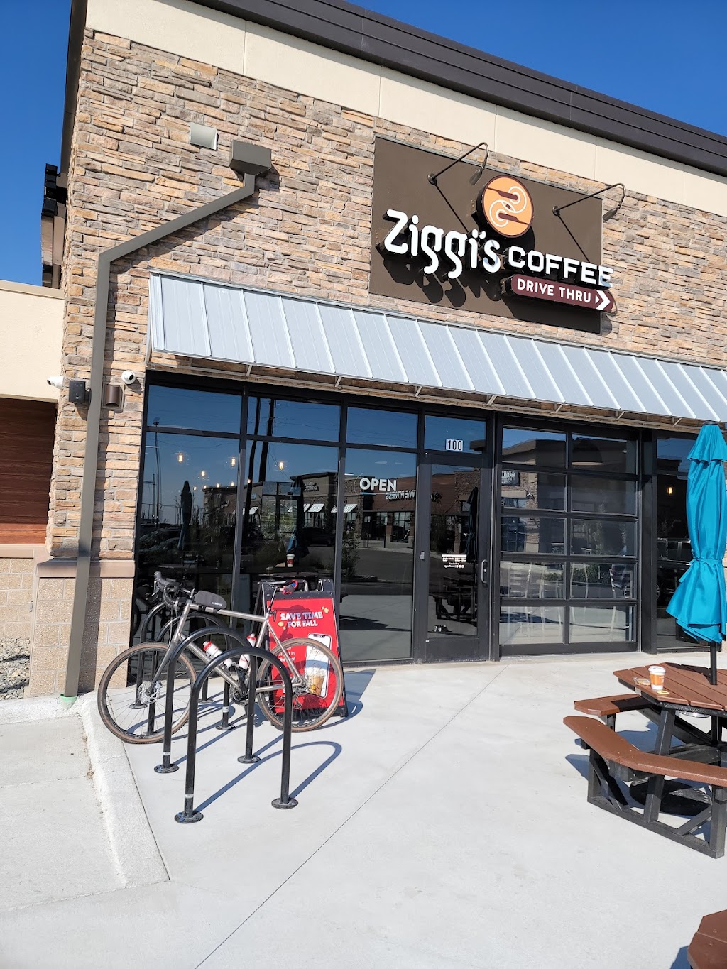 Ziggis Coffee | Highway 72 and, Candelas Pkwy, Arvada, CO 80007, USA | Phone: (303) 682-5120