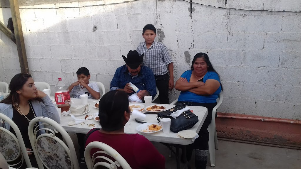 CONGREGACIÓN ALFARERO COMEDOR ALFA Y LA OMEGA | Ignacio Enríquez 205, km 20, Cd Juárez, Chih., Mexico | Phone: 656 749 4836