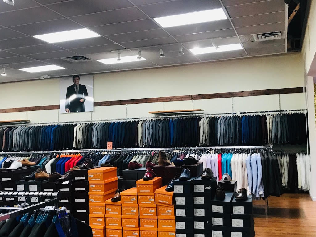 Suit Warehouse | 3000 Grapevine Mills Pkwy, Grapevine, TX 76051, USA | Phone: (972) 874-9516