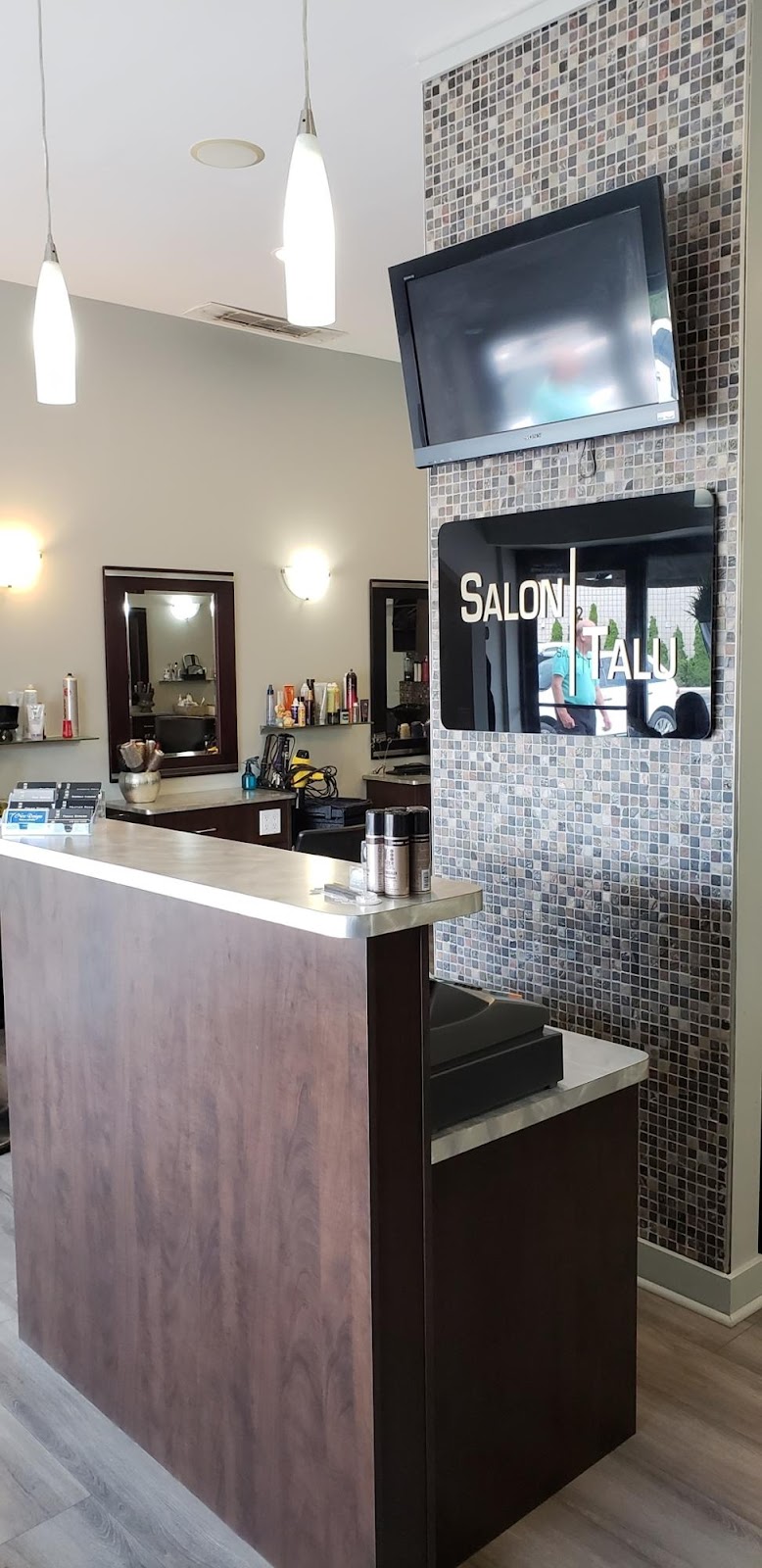 Salon Talu | 400 Cabana Rd E, Windsor, ON N9G 1A3, Canada | Phone: (519) 250-3888