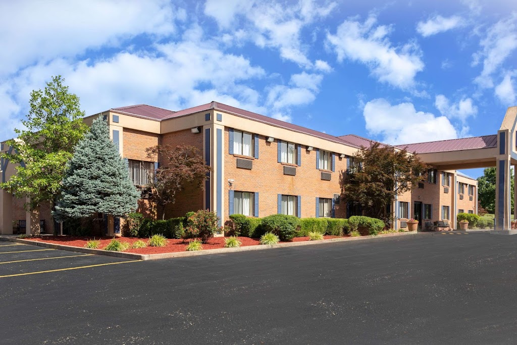 Econo Lodge | 105 Commercial Dr, Harrodsburg, KY 40330, USA | Phone: (859) 734-2400