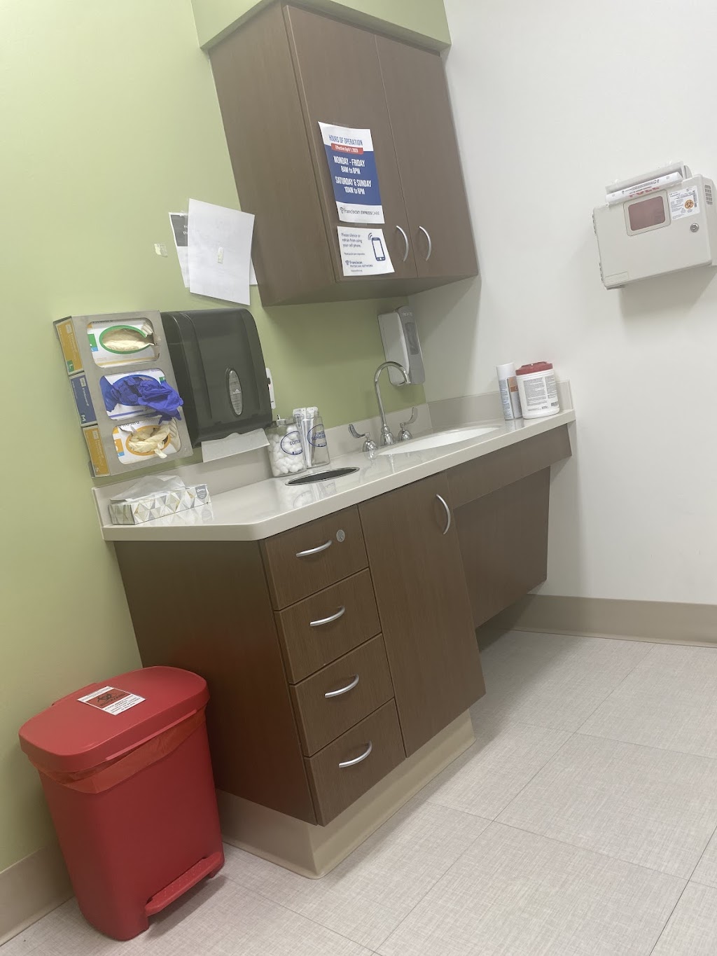 Franciscan Health at Stones Crossing | 1703 W Stones Crossing Rd, Greenwood, IN 46143, USA | Phone: (317) 528-2200