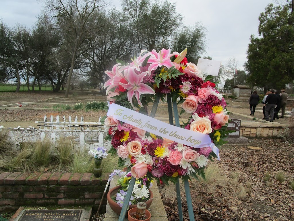 Clements Glen View Cemetery | Acampo, CA 95220, USA | Phone: (209) 334-2964