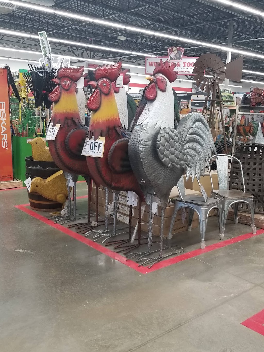 Tractor Supply Co. | 6001 Us Hwy 377 South, Aubrey, TX 76227, USA | Phone: (940) 365-9494