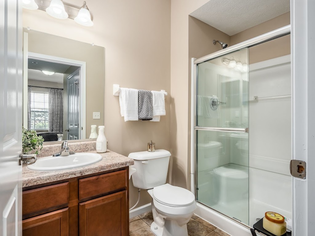 The Attleigh | 1121 Mirror Lake Pl, Columbus, OH 43228, USA | Phone: (614) 335-4870