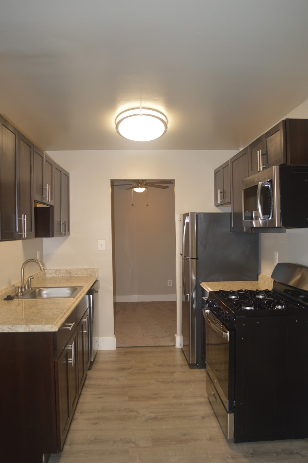 Woodvale Apartments | 13831 Castle Blvd, Silver Spring, MD 20904, USA | Phone: (888) 528-8251