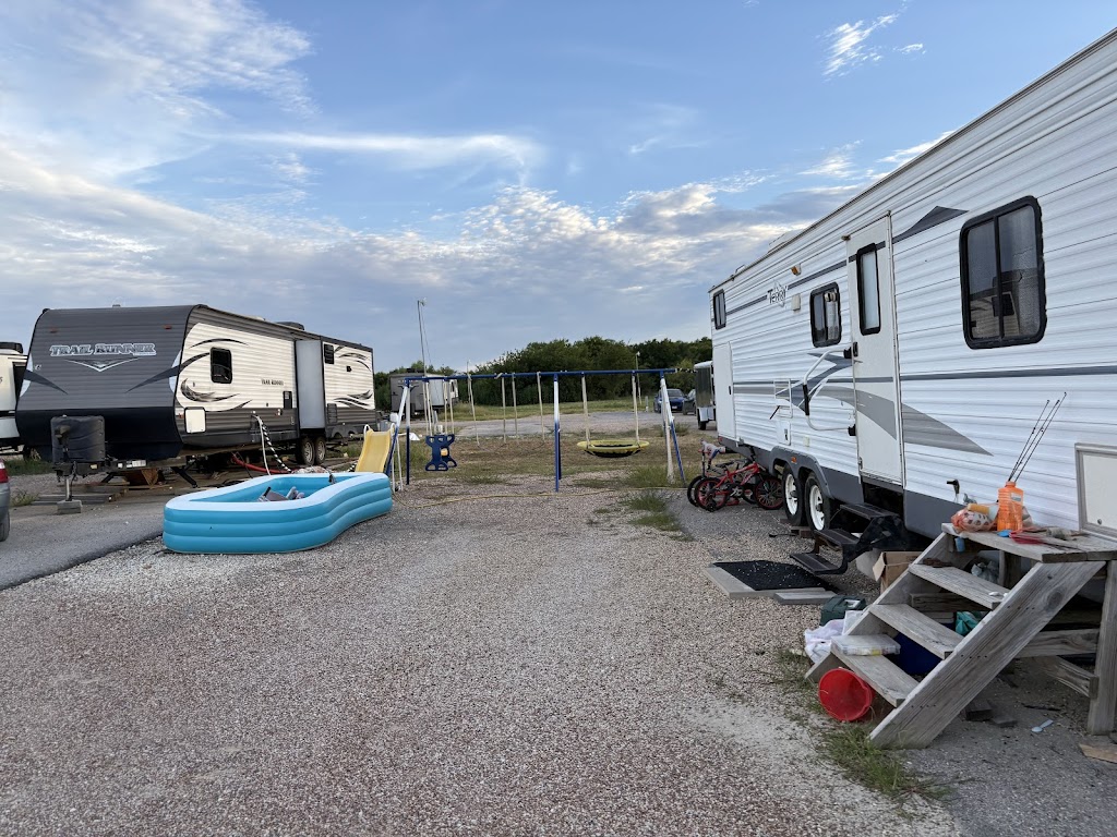 Ciscos Country Oasis RV Park Inc. | 8620 County Rd 505, Alvarado, TX 76009, USA | Phone: (512) 999-3290
