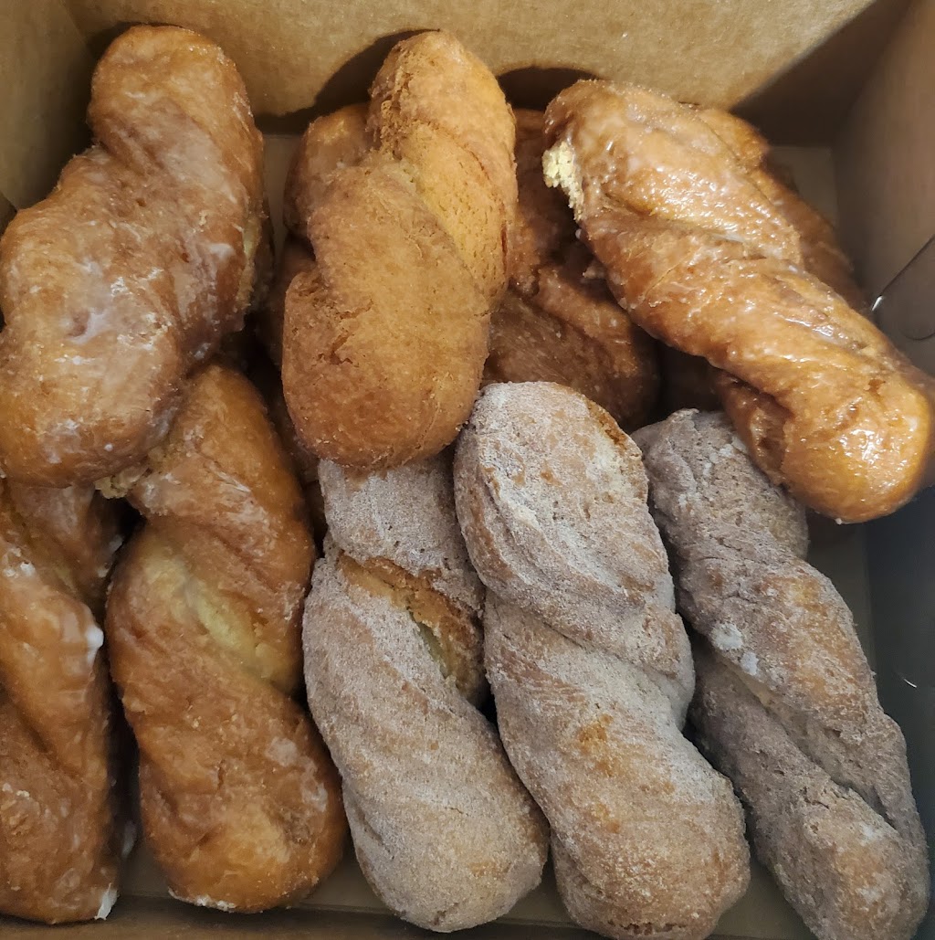 Top Donut | 1895 Lakeview Ave, Dracut, MA 01826, USA | Phone: (978) 455-2875