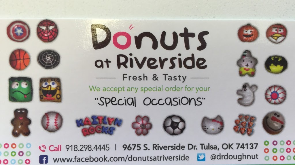 Donuts at Riverside | 9675 Riverside Pkwy, Tulsa, OK 74137, USA | Phone: (918) 845-7998