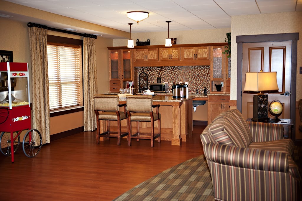 Trails of Orono Assisted Living & Memory Care | 875 Wayzata Blvd, Orono, MN 55391, USA | Phone: (952) 473-6655