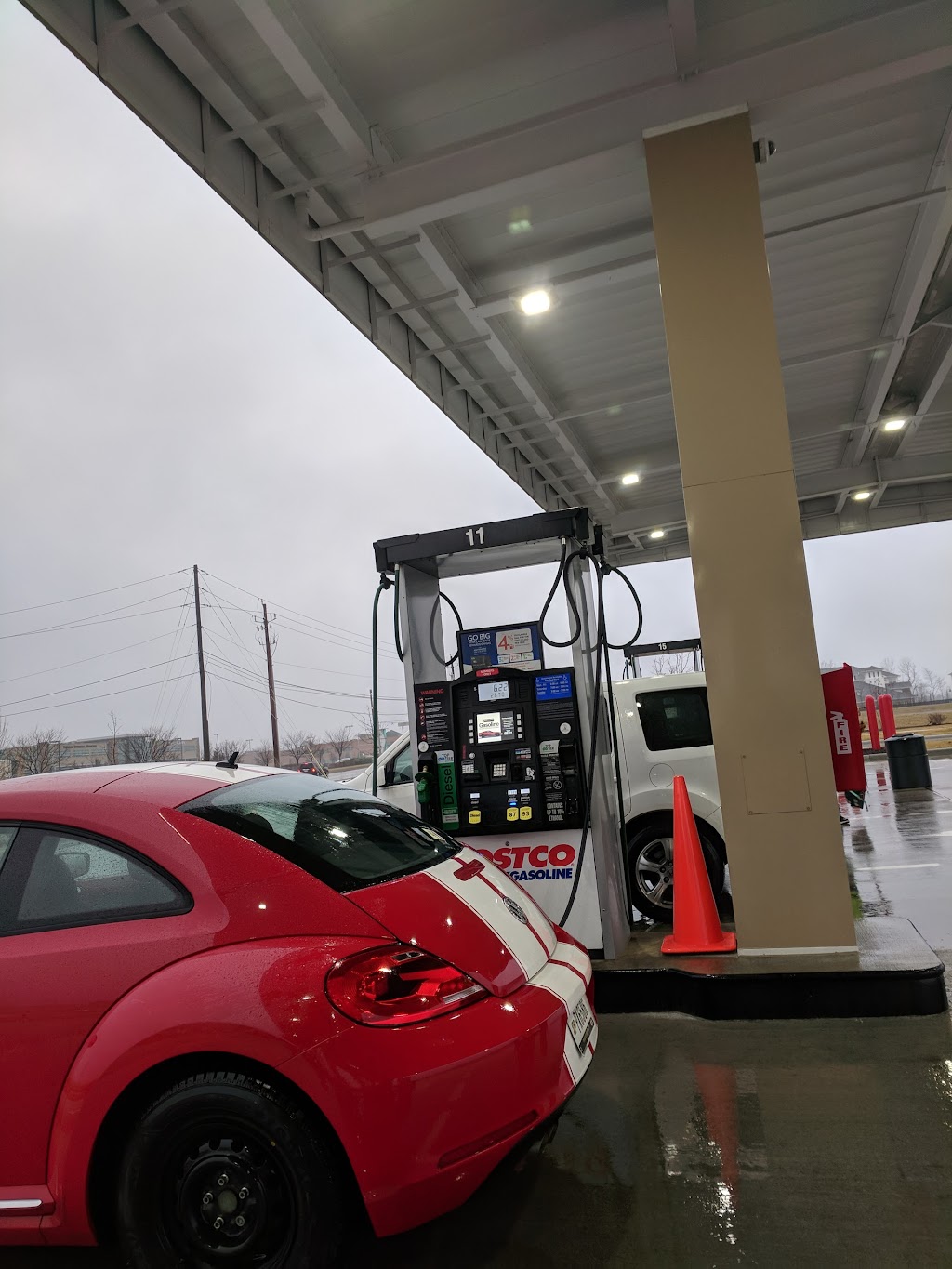 Costco Gas Station | 4628 E County Line Rd, Indianapolis, IN 46237, USA | Phone: (317) 360-7076