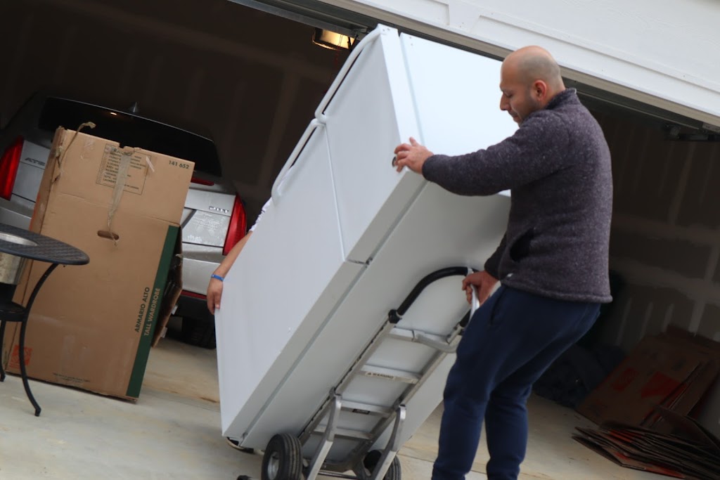 Affordable Moving Services | 3080 Greenwood St, Rochester Hills, MI 48309, USA | Phone: (248) 558-2168